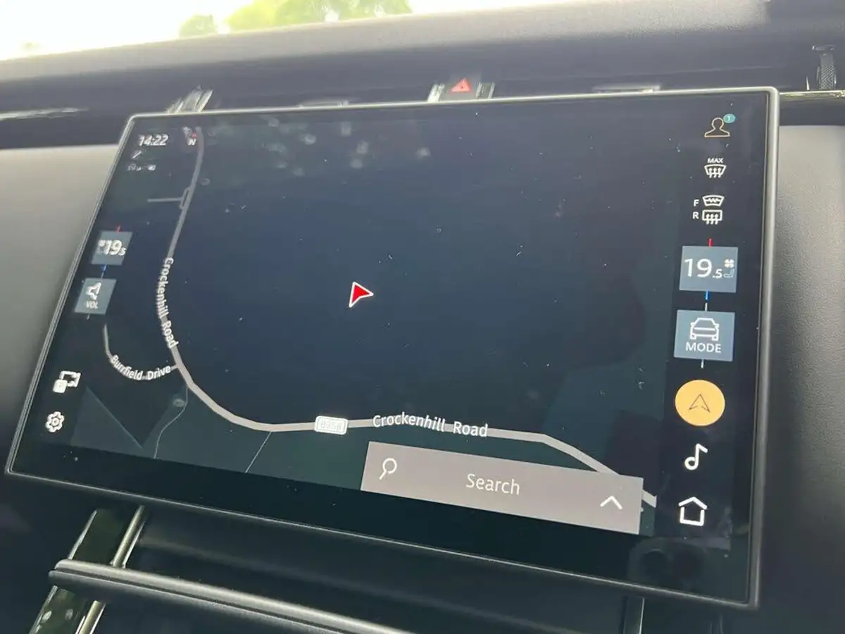 2025-land-rover-range-rover-velar-30-d300-dynamic-hse-big-36