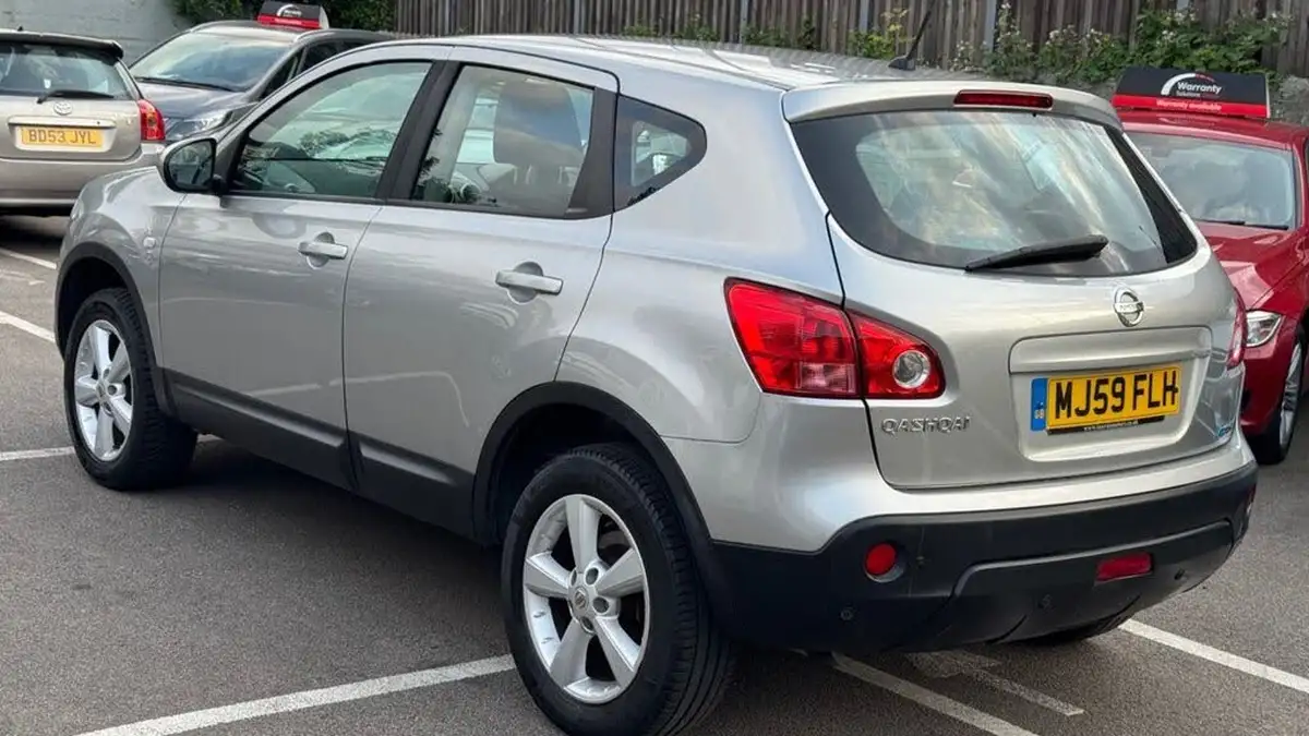 2009-nissan-qashqai-15td-acenta-big-5
