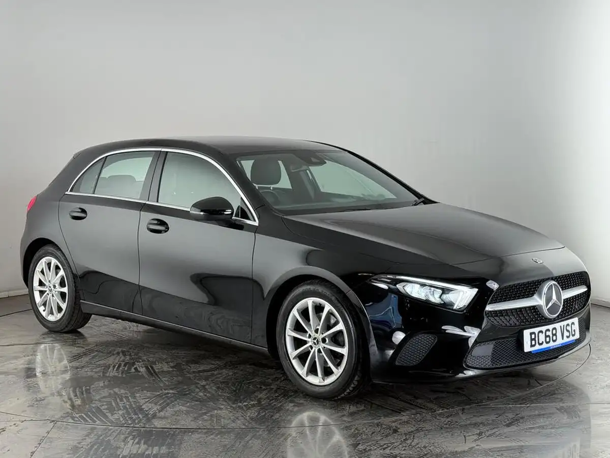 2019-mercedes-benz-a-class-15d-a180d-sport-hatchback-5d-7g-dct-big-0