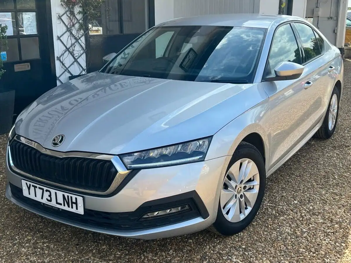 2023-skoda-octavia-15-tsi-se-hatchback-big-15