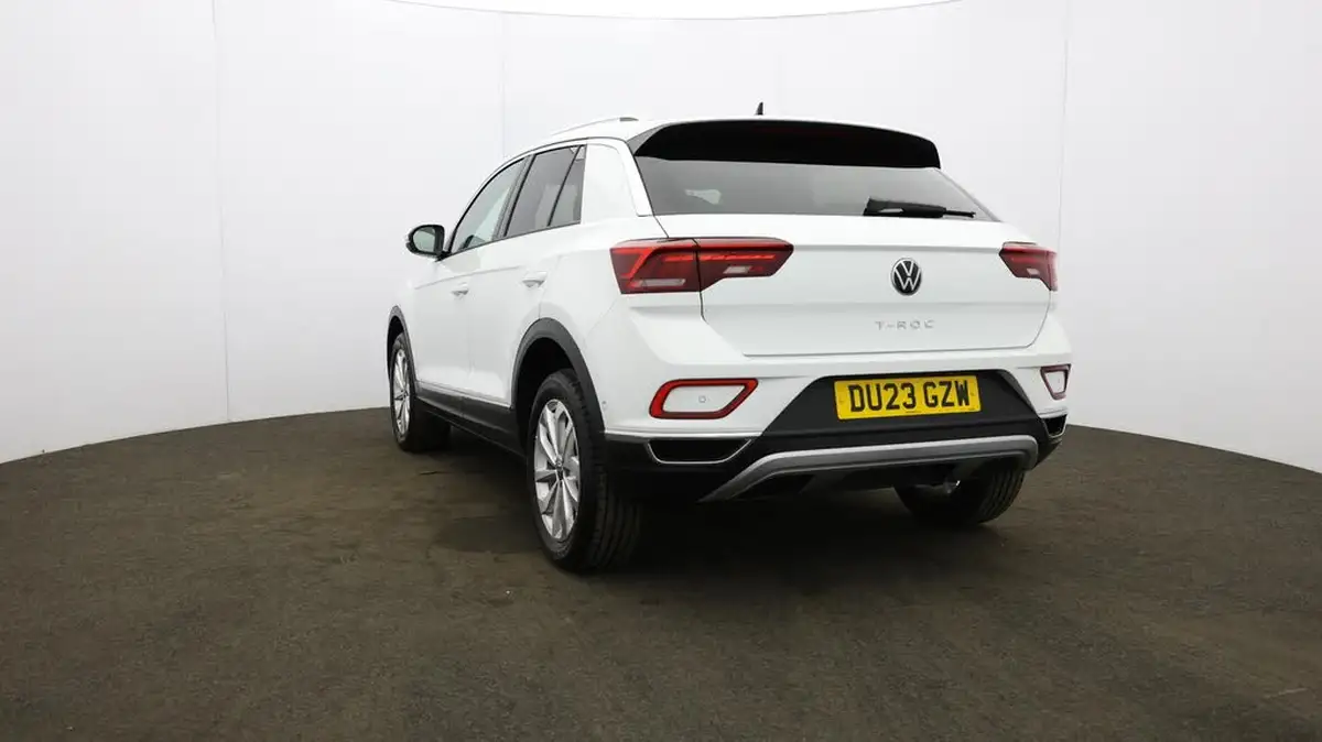2023-volkswagen-t-roc-15-tsi-style-hatchback-5d-big-33