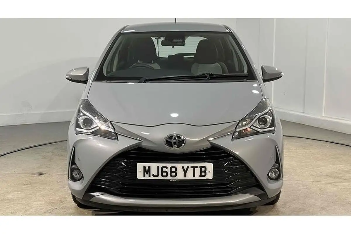 2018-toyota-yaris-15-vvt-i-icon-tech-111bhp-1496cc-cvt-big-2