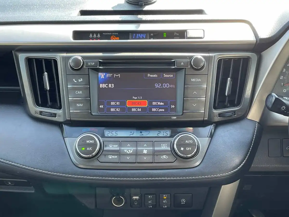 2013-toyota-rav4-20td-invincible-2wd-1990cc-big-48
