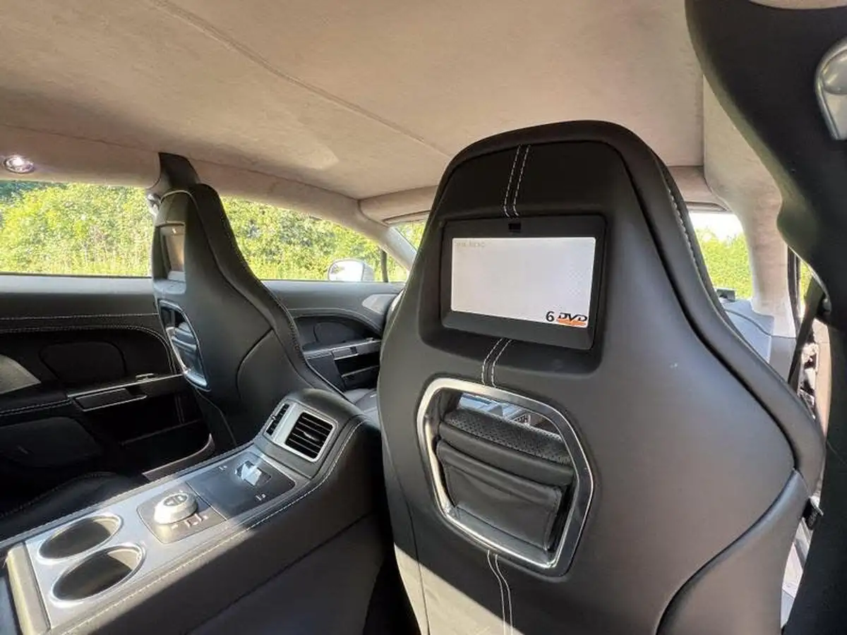 2011-aston-martin-rapide-s-v12-60-big-18