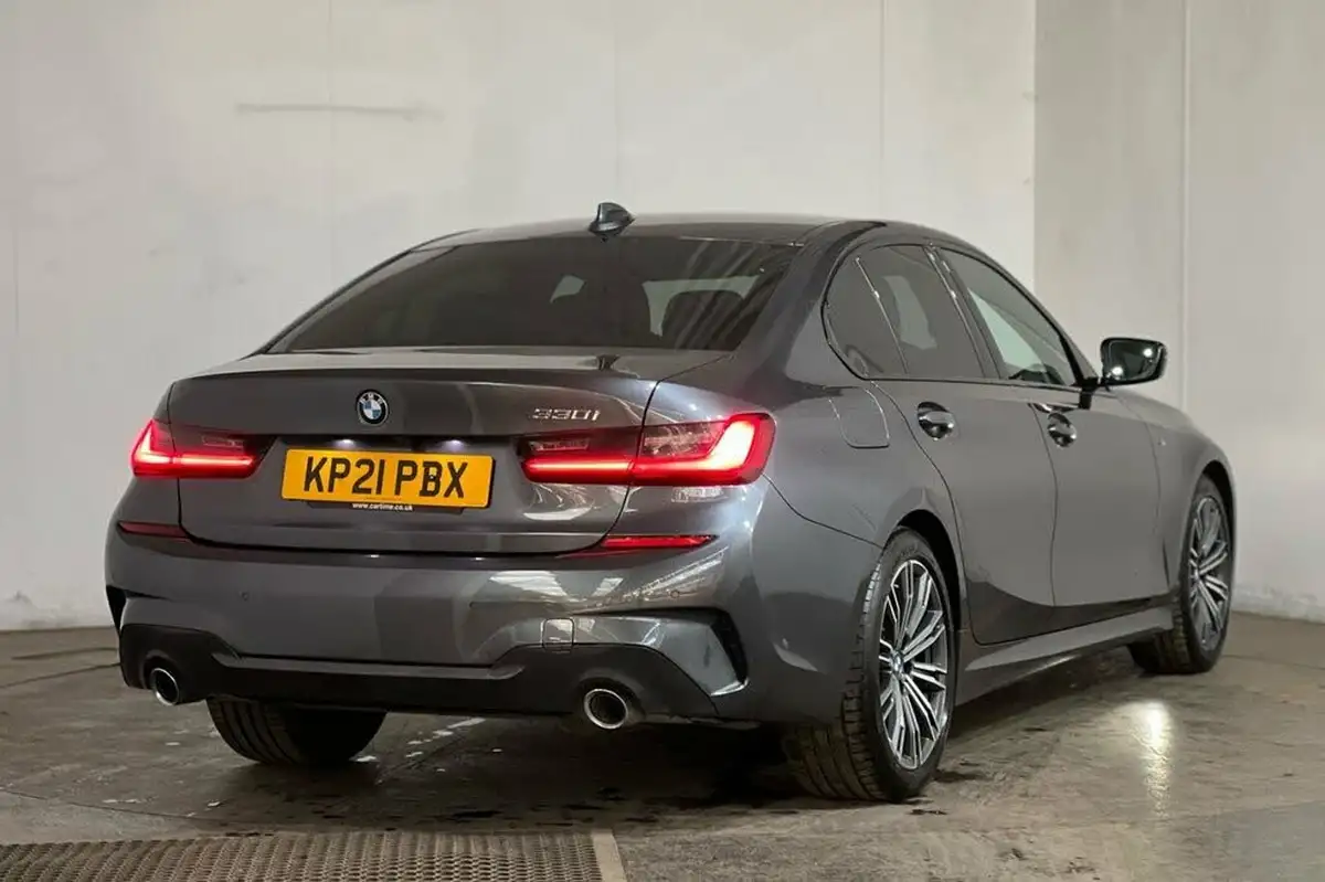 2021-bmw-3-series-20-330i-m-sport-saloon-4d-big-16