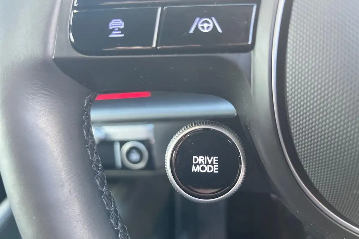2023-hyundai-ioniq-6-e-premium-228ps-single-rwd-big-14