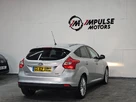 2012-ford-focus-10-zetec-125ps-hatchback-small-5