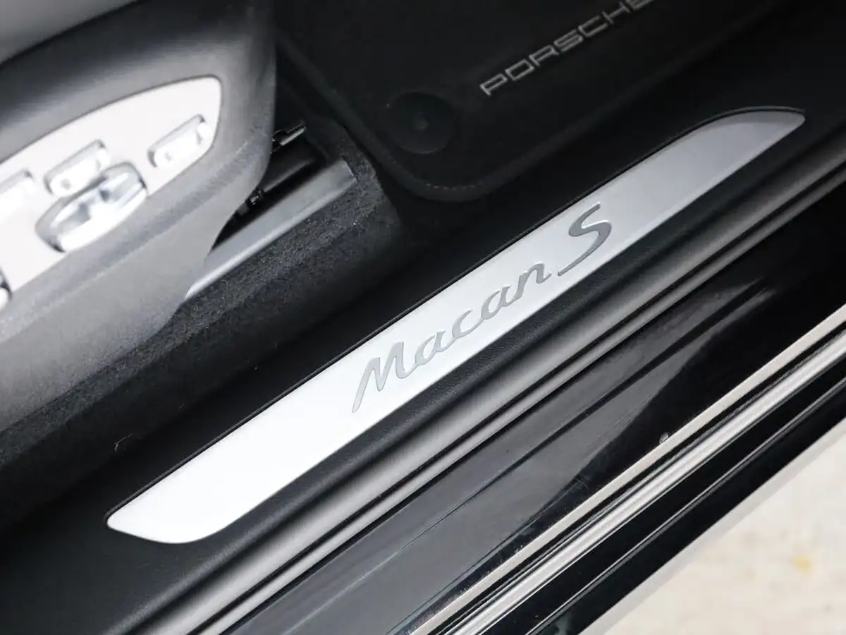 2024-porsche-macan-29-v6-s-big-19