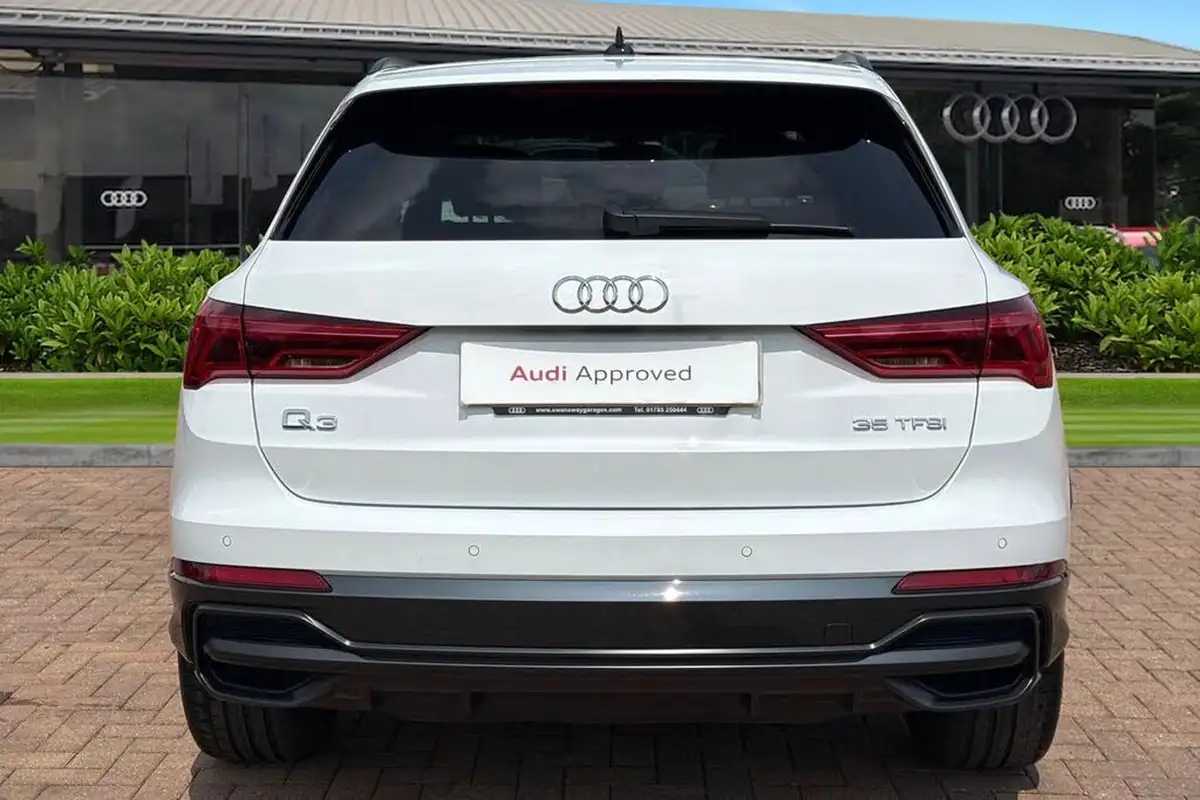 2022-audi-q3-15-35-tfsi-black-edition-codcomfort-sound-pack-station-wagon-big-3