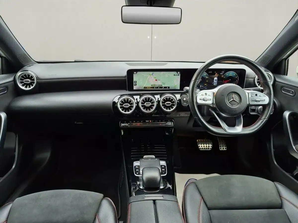 2019-mercedes-benz-a-class-20-a250-amg-line-premium-hatchback-5d-big-4