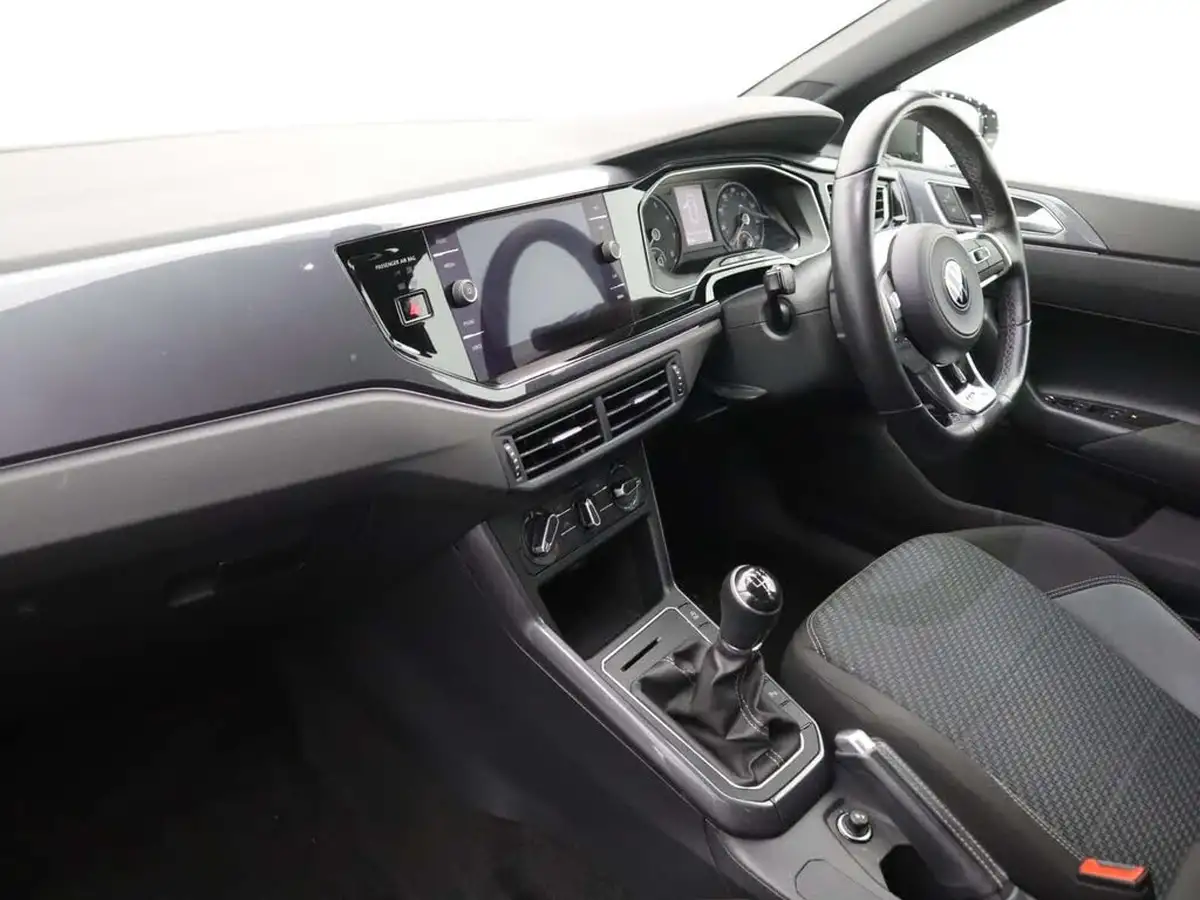 2021-volkswagen-polo-10-tsi-r-line-95ps-big-12