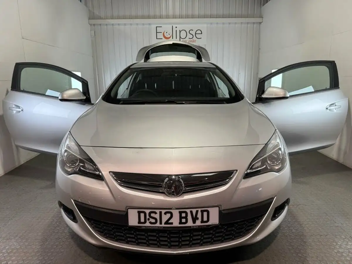 2012-vauxhall-astra-gtc-14-sport-140ps-ss-big-7