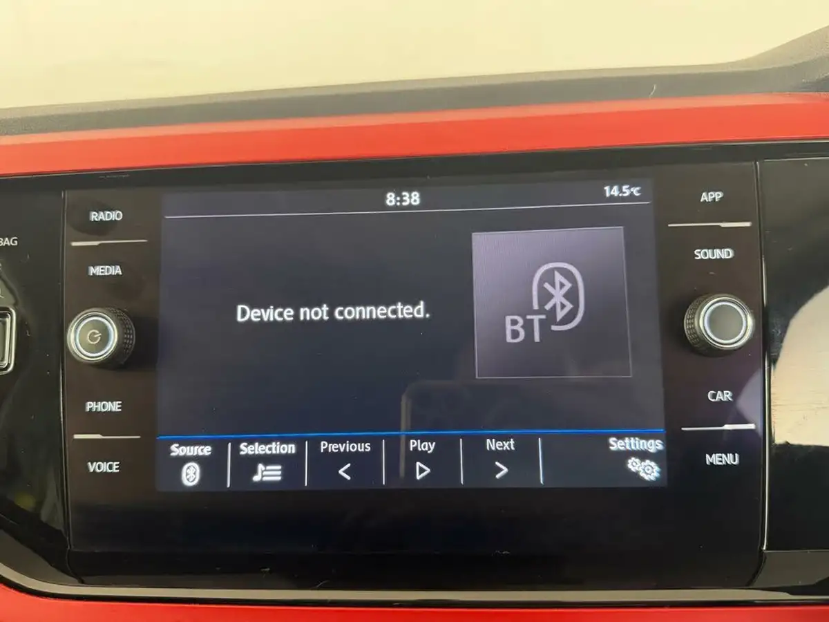 2020-volkswagen-polo-10-beats-80ps-big-27