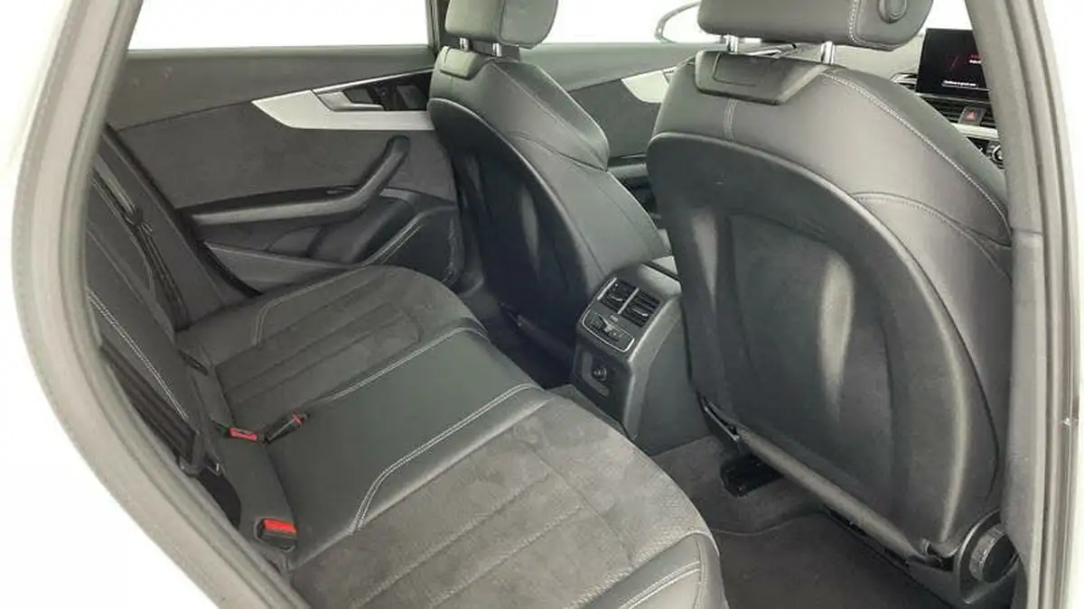 2022-audi-a4-20-35-tfsi-s-line-tronic-big-26