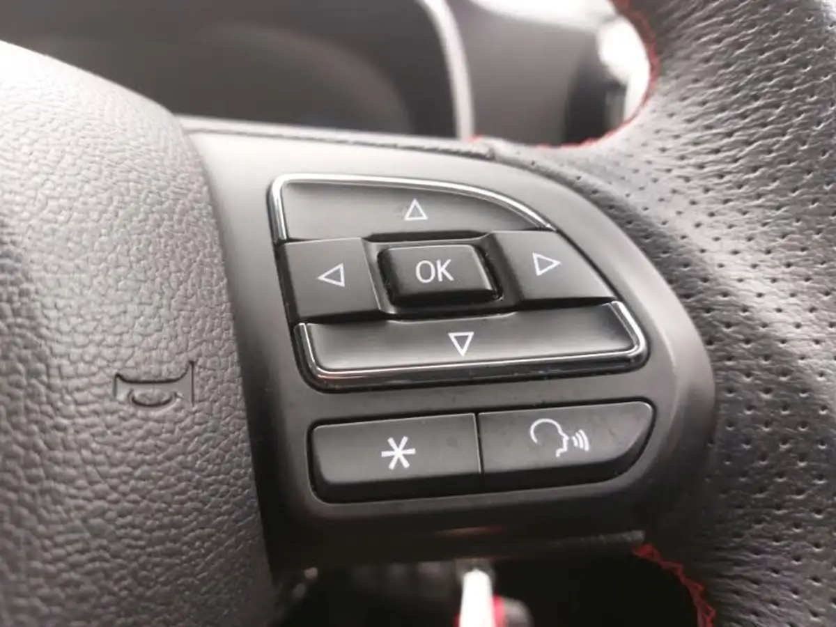2023-mg-zs-suv-15-vti-tech-exclusive-big-12