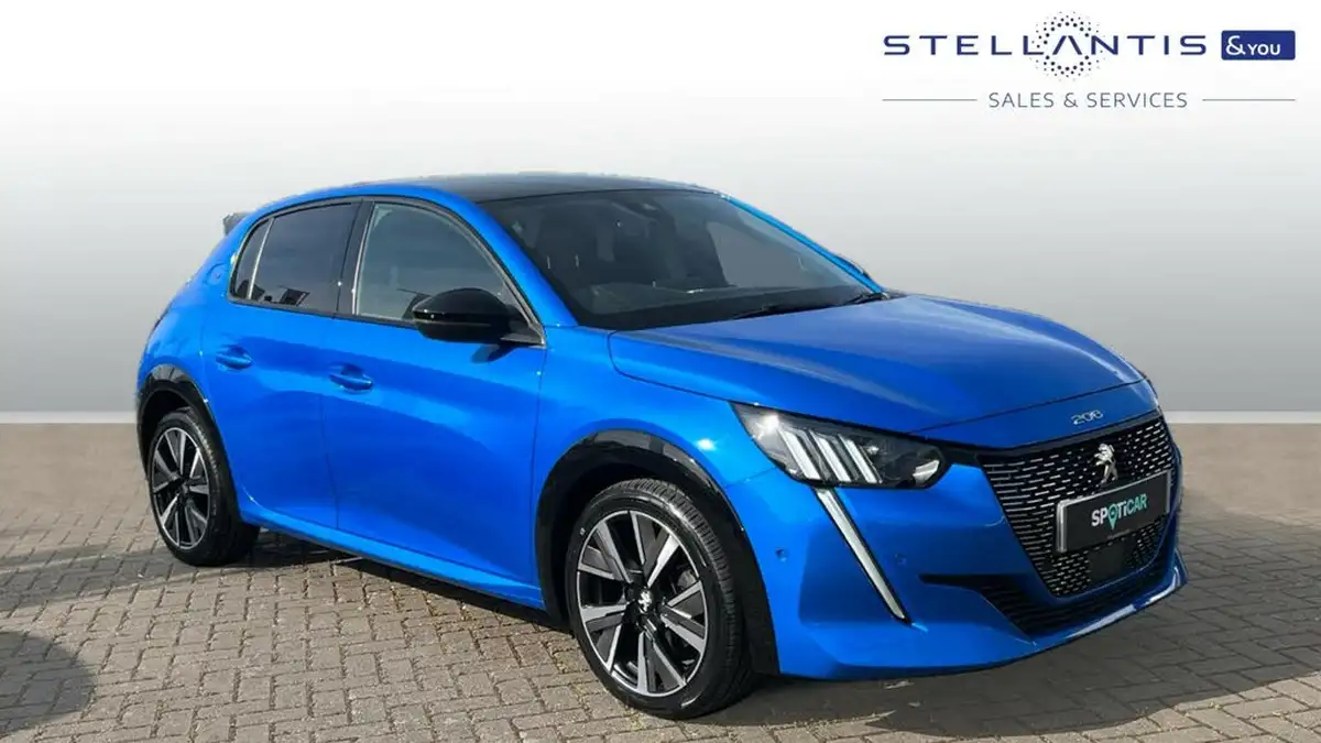 2022-peugeot-208-12-puretech-gt-100bhp-eat8-big-0
