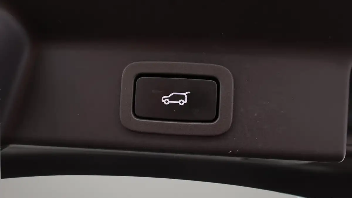 2022-jaguar-f-pace-20-d200-r-dynamic-s-big-22