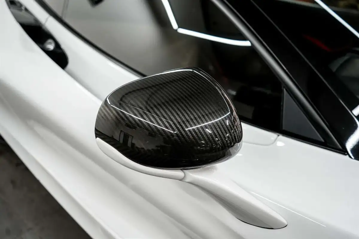 2019-mclaren-720s-40-luxury-big-8
