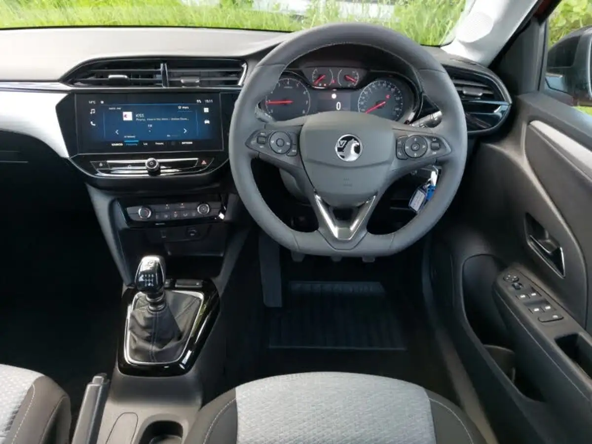2024-vauxhall-corsa-12-turbo-design-big-6