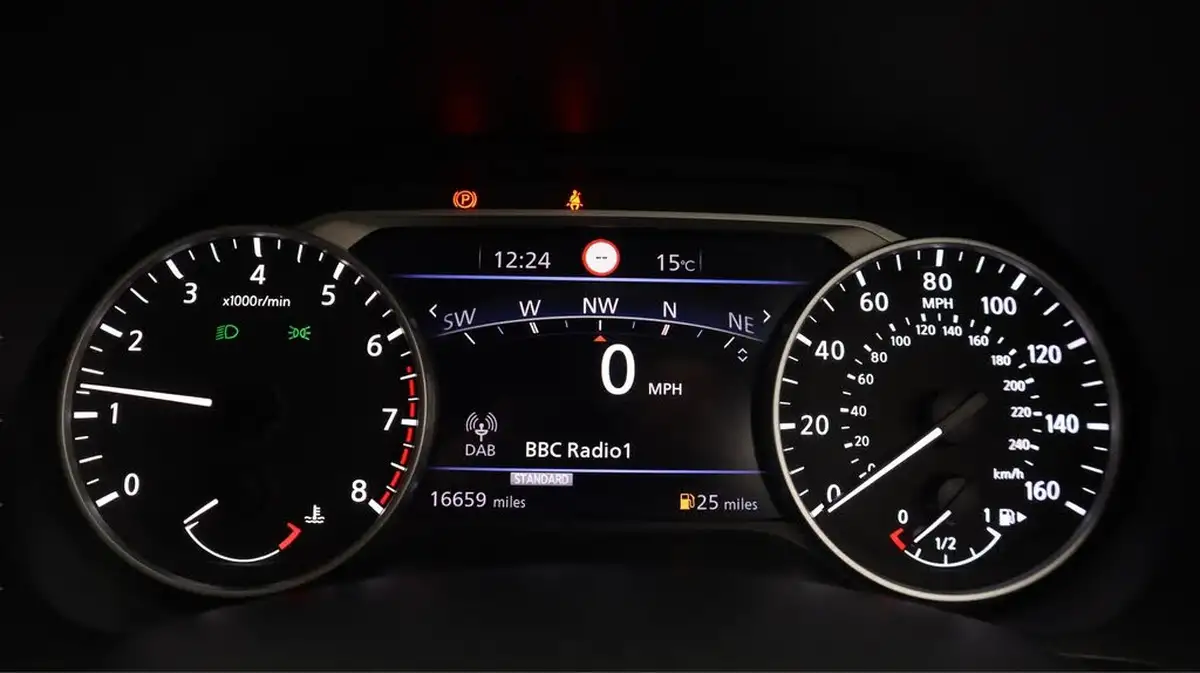 2020-nissan-juke-10-dig-t-tekna-117ps-big-10