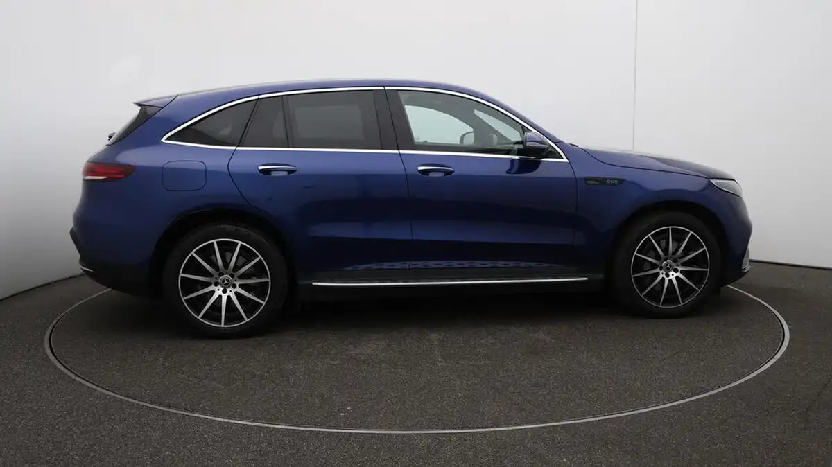 2021-mercedes-benz-eqc-e-eqc-400-amg-line-big-42