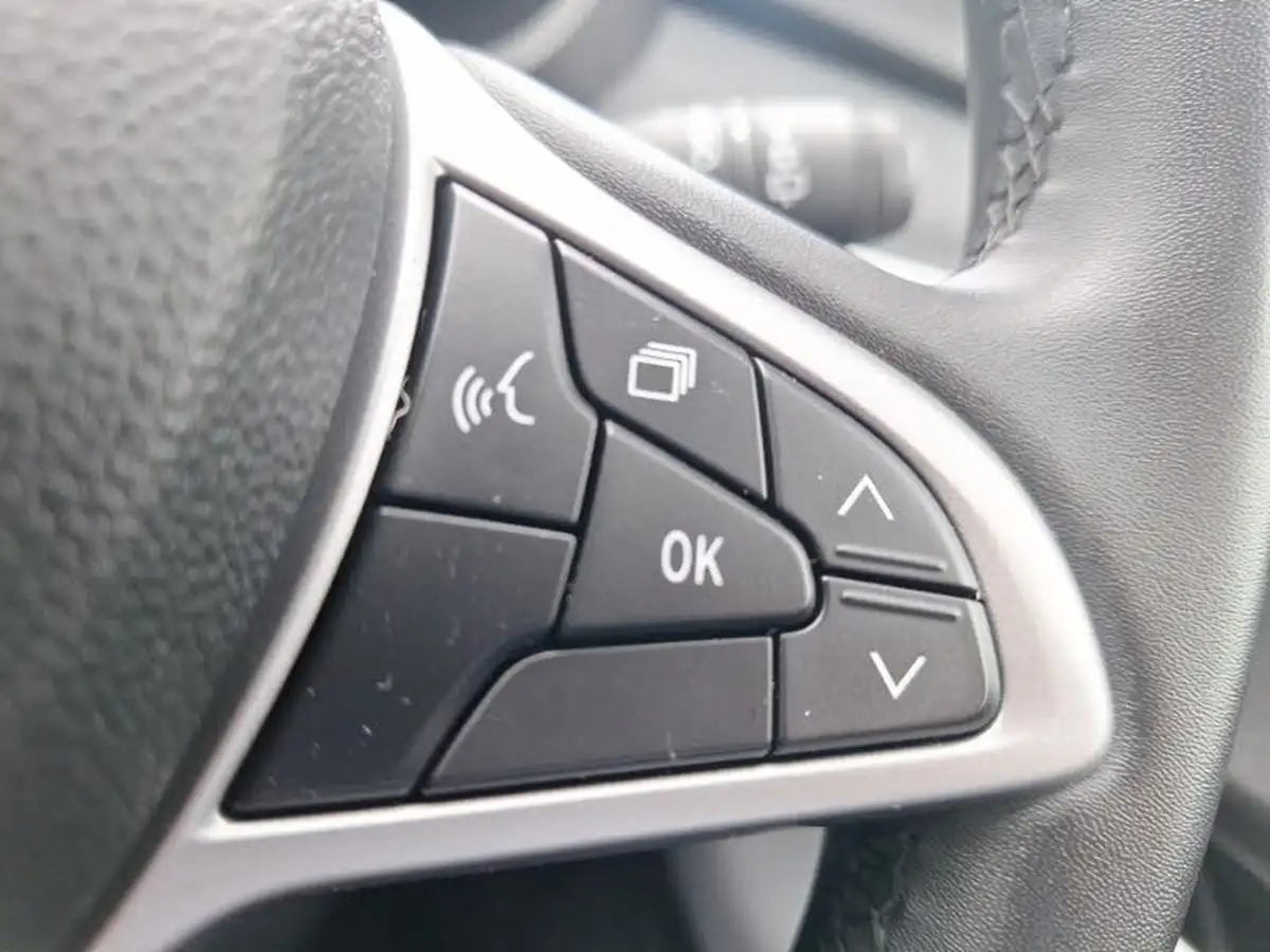 2024-dacia-jogger-16-tce-extreme-big-17