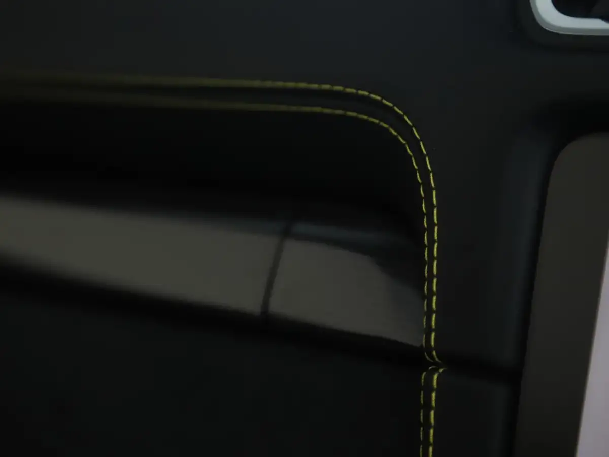 2020-porsche-boxster-718-40-spyder-big-10