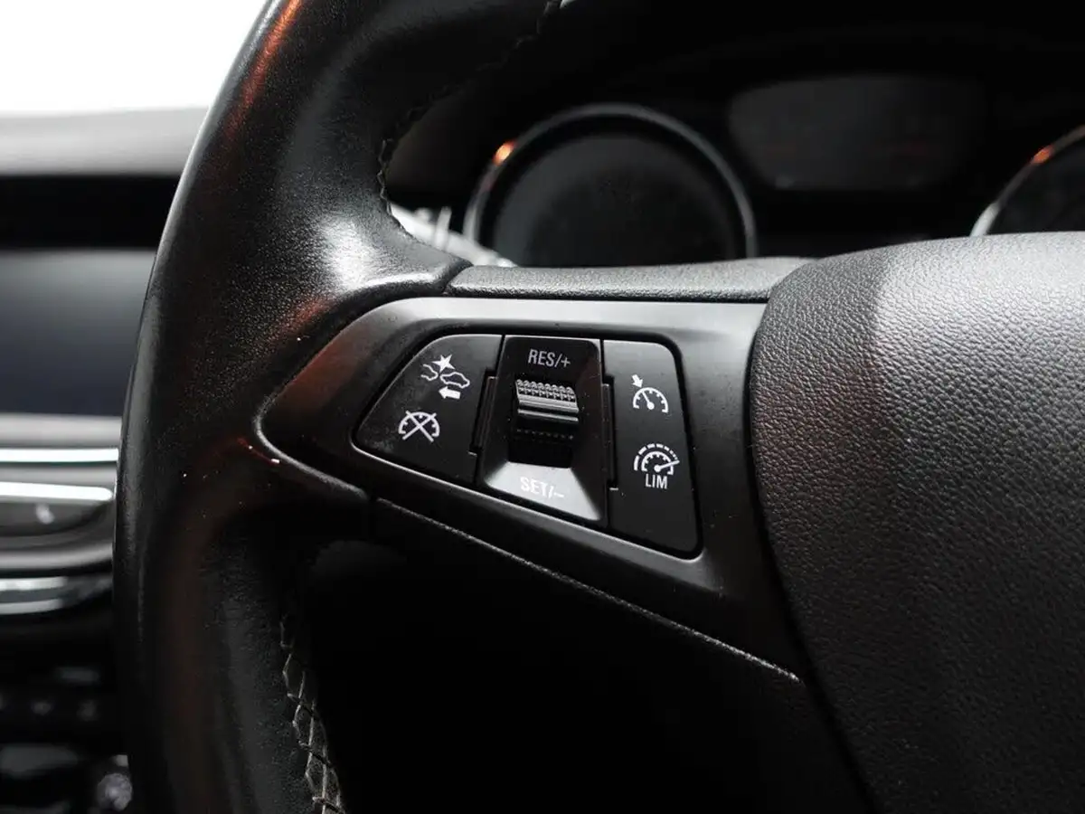 2019-vauxhall-astra-14i-16v-turbo-sri-nav-ss-hatchback-big-20