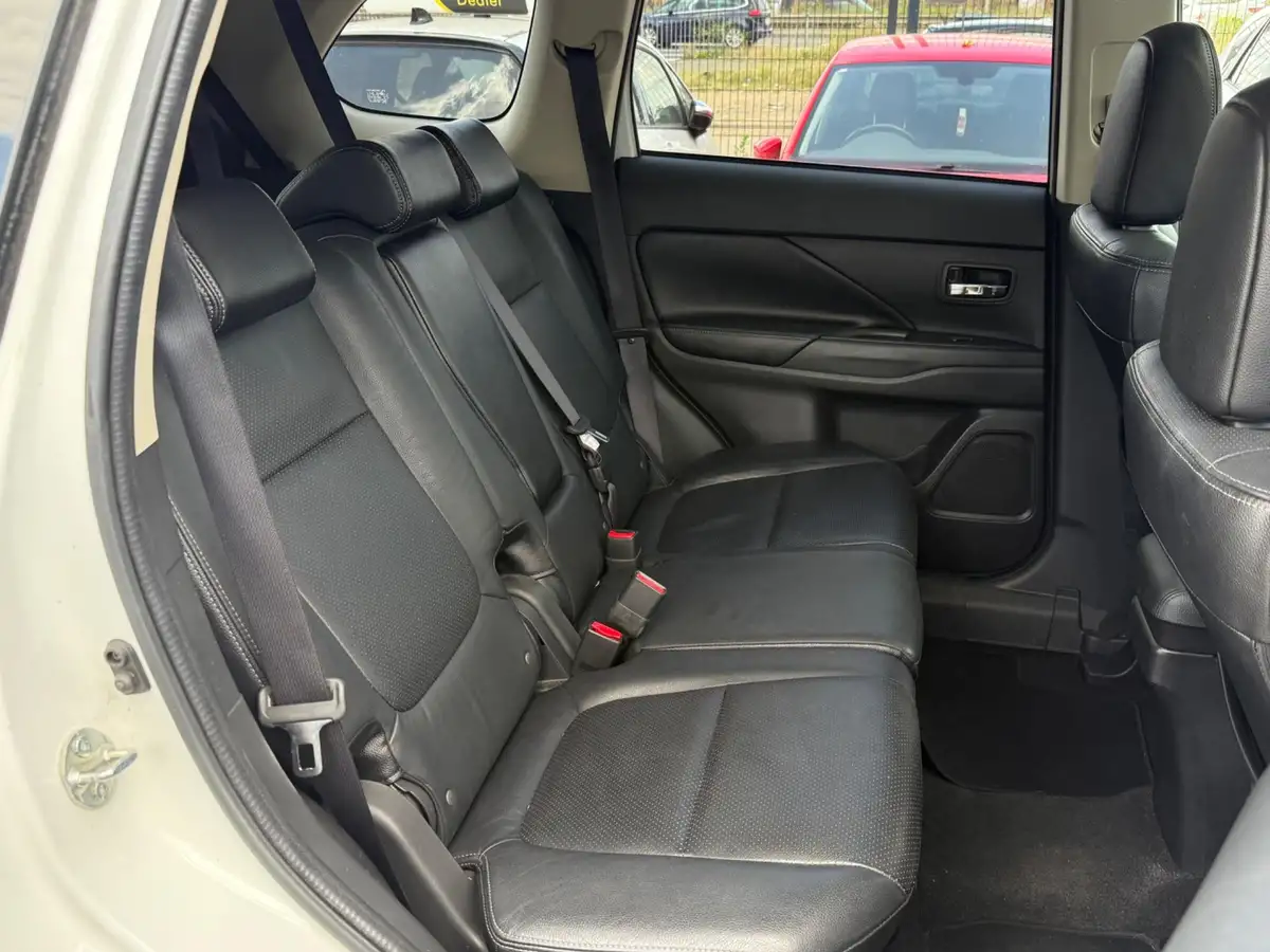 2018-mitsubishi-outlander-22di-d-4-leather-auto-big-20