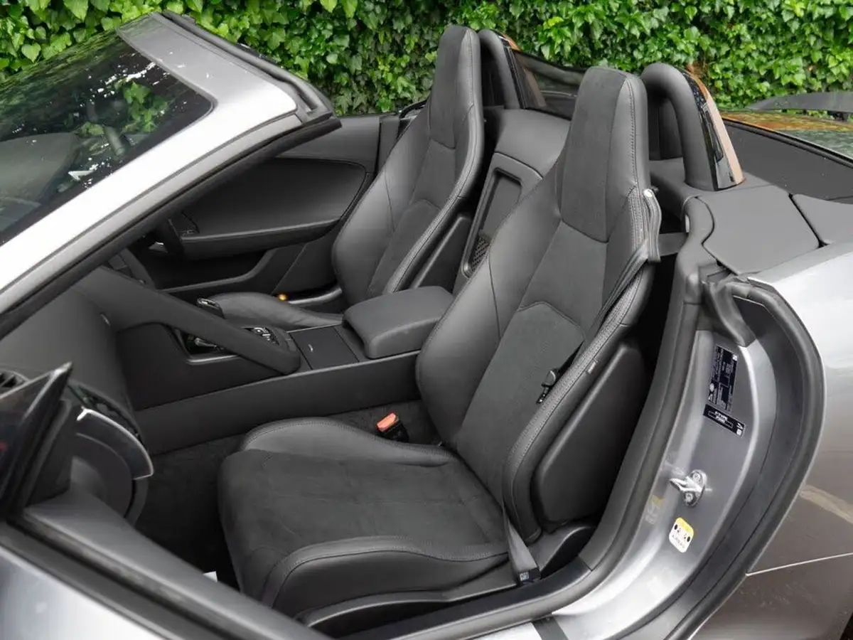 2024-jaguar-f-type-20-p300-r-dynamic-convertible-big-37