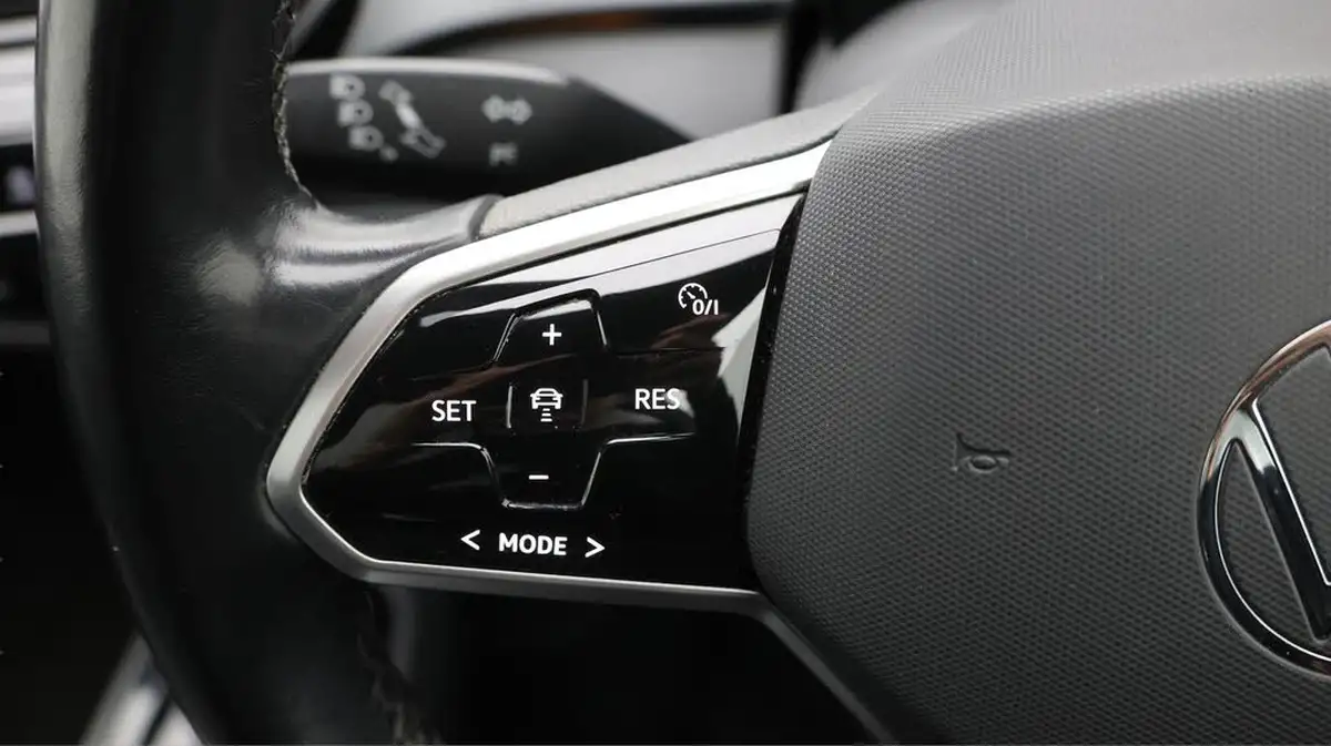 2020-volkswagen-id3-e-style-big-25
