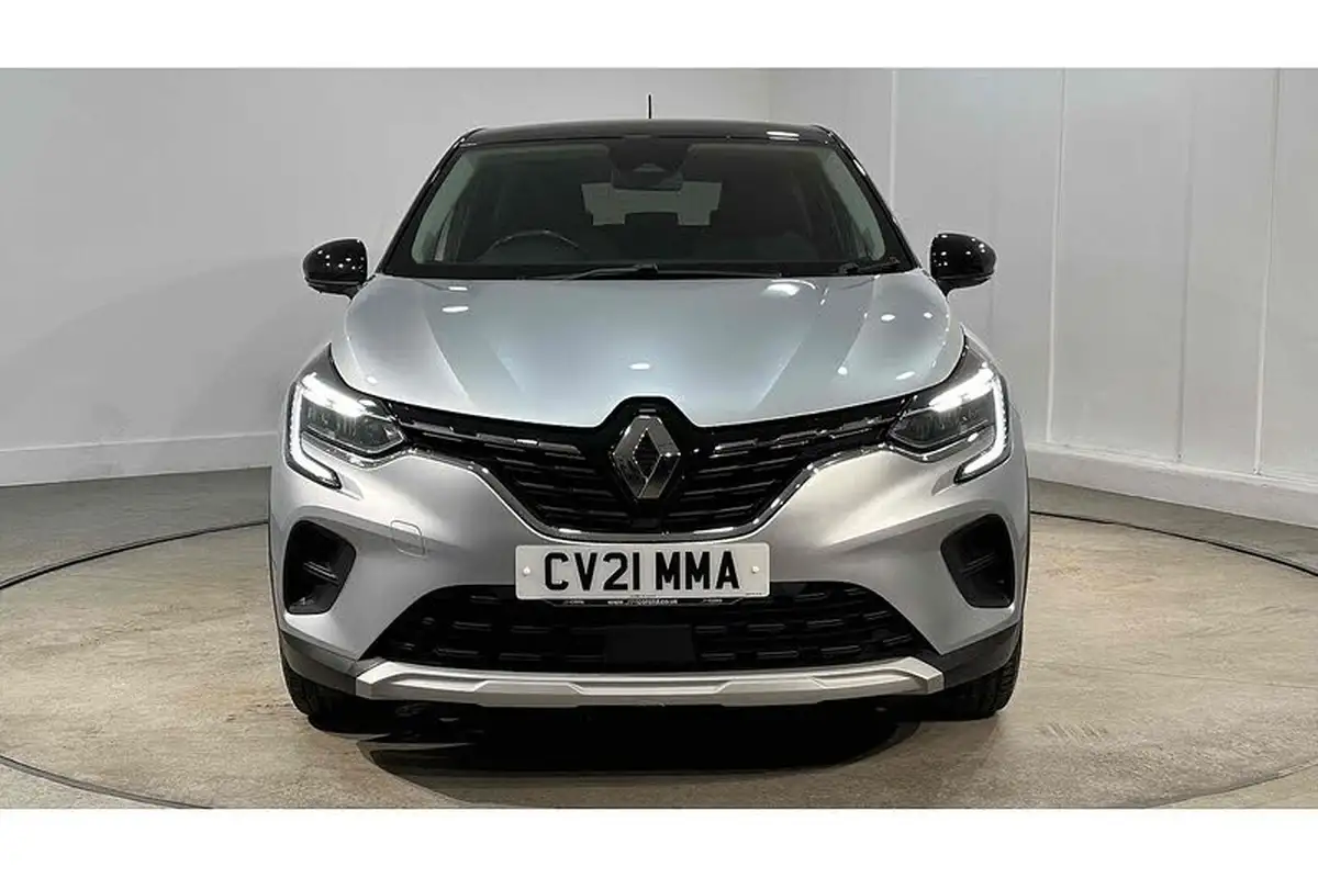 2021-renault-captur-13-tce-iconic-140ps-big-2