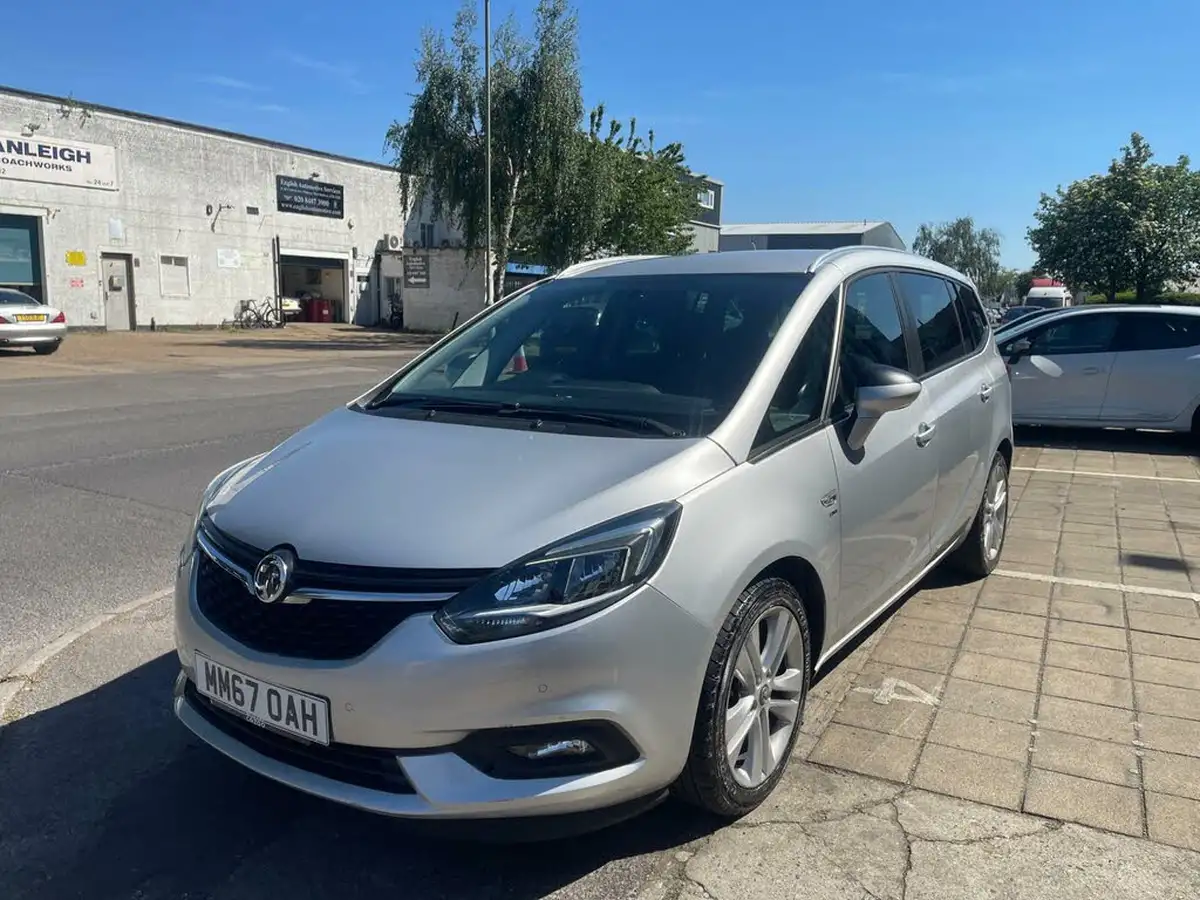 2018-vauxhall-zafira-tourer-14i-16v-turbo-sri-nav-big-8