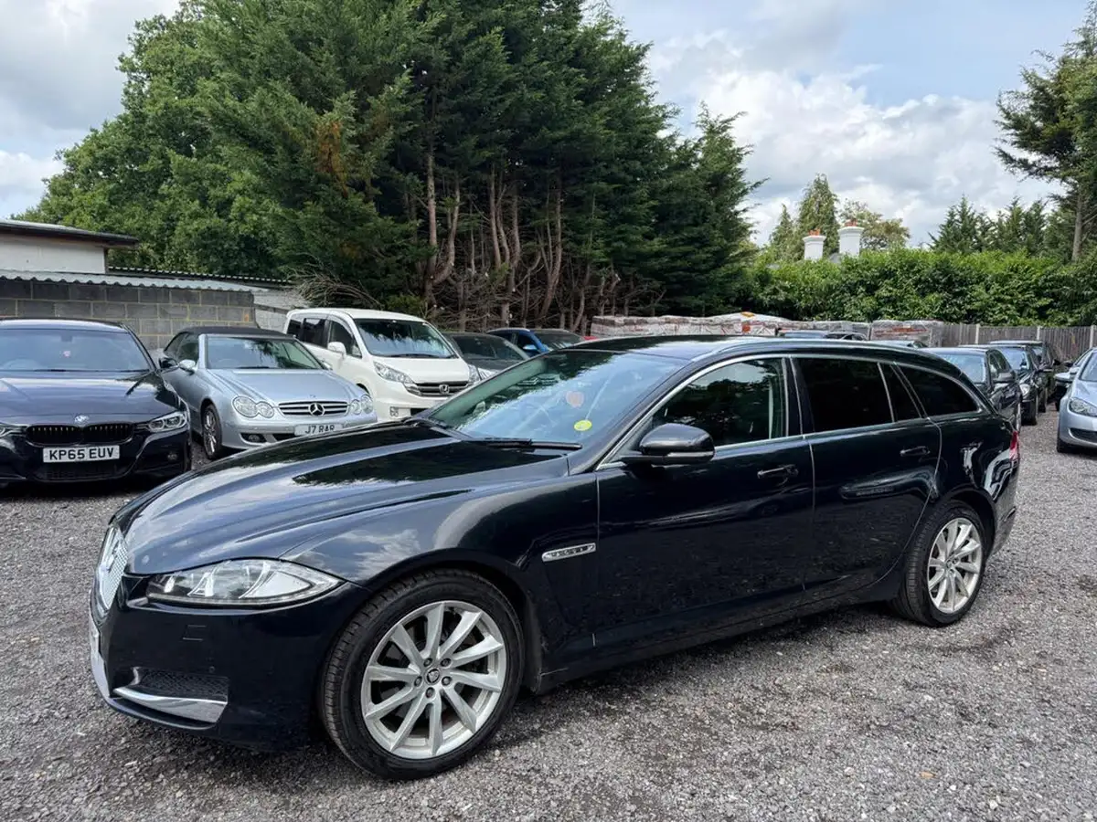 2013-jaguar-xf-22td-premium-luxury-200ps-ss-sportbrake-5d-auto-big-3