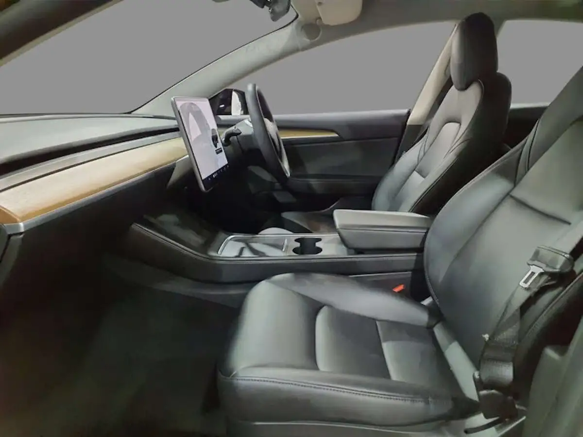 2021-tesla-model-3-e-long-range-4x4-big-8
