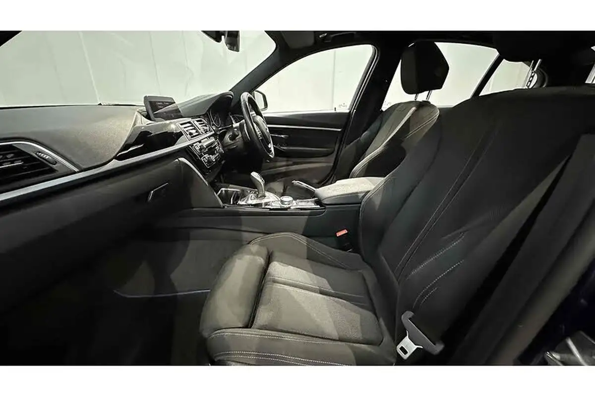 2018-bmw-3-series-20-320i-sport-saloon-4d-auto-big-14