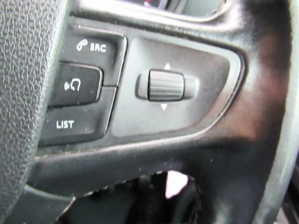 2019-peugeot-expert-20-bluehdi-asphalt-standard-1400-120-eu6dt-panel-big-22