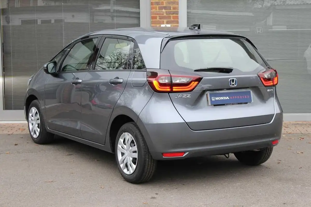 2023-honda-jazz-15-i-mmd-se-big-2