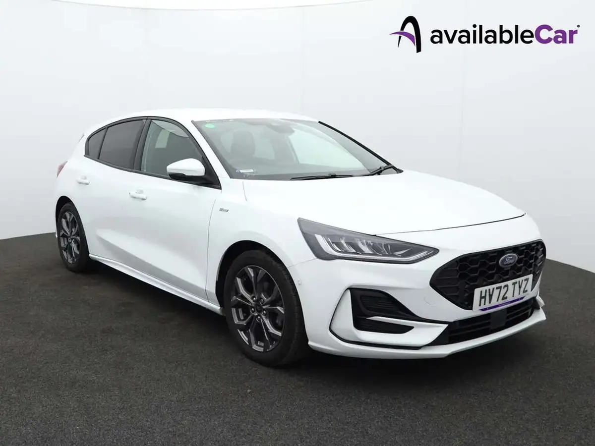 2022-ford-focus-10t-st-line-style-125ps-hatchback-big-0