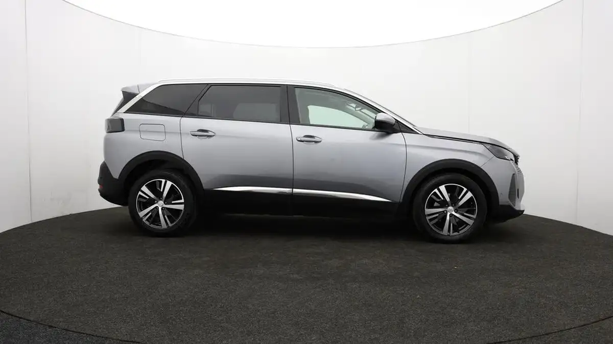2021-peugeot-5008-suv-15-bluehdi-allure-big-41