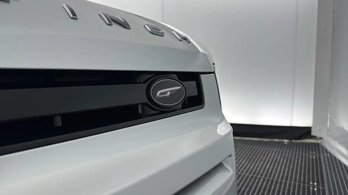 2022-land-rover-110-defender-20-p400e-x-dynamic-s-big-34