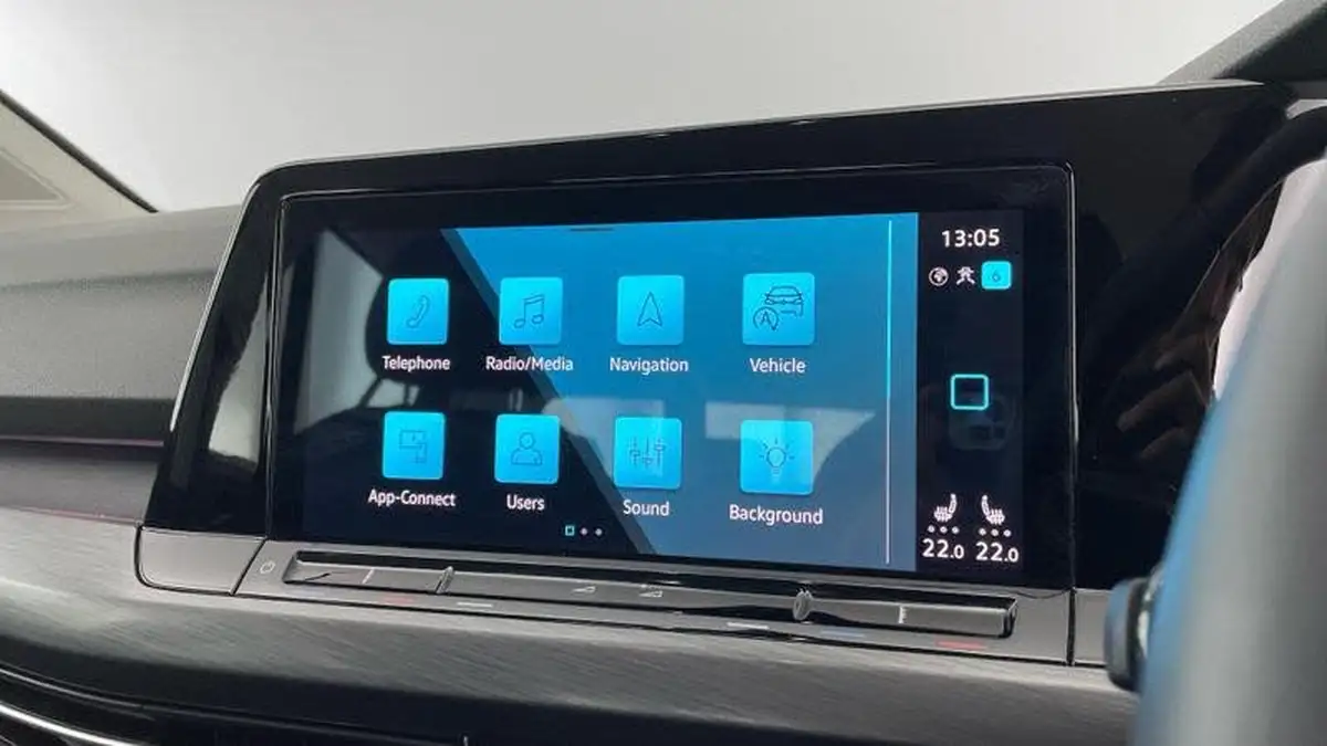 2020-volkswagen-golf-15-tsi-style-150ps-hatchback-big-17
