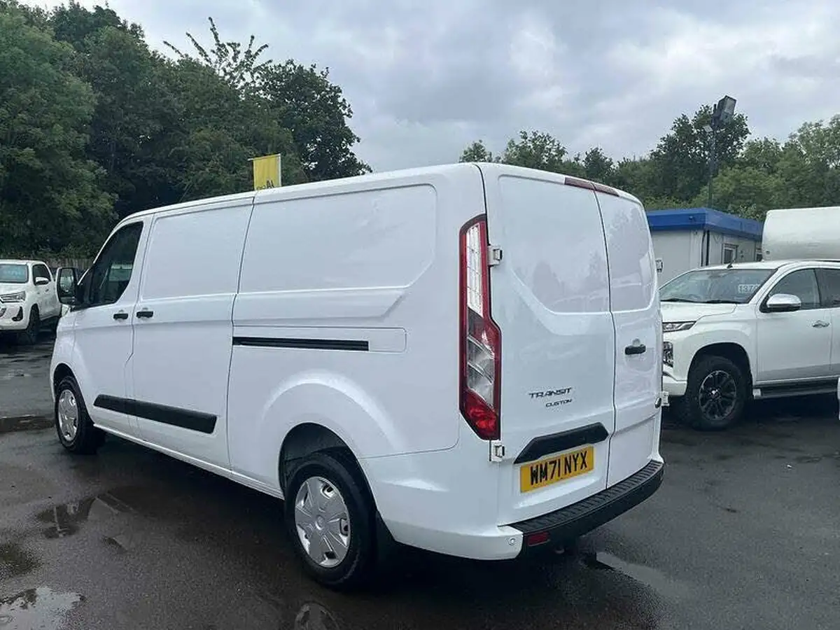 2022-ford-transit-custom-20tdci-300-l1h1-trend-105pseu6dt-panel-van-big-8