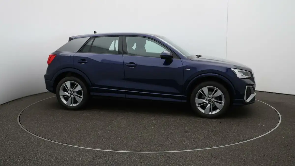 2023-audi-q2-15-35-tfsi-s-line-tronic-big-41