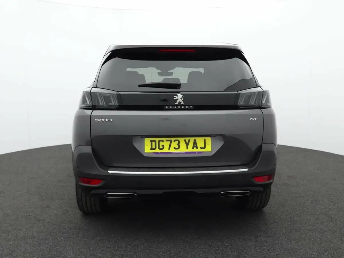 2023-peugeot-5008-suv-15-bluehdi-gt-130ps-eat8-big-2