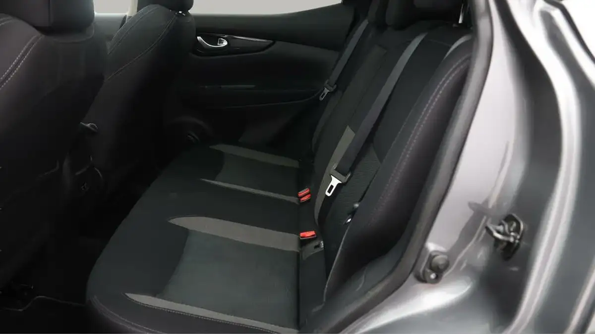 2020-nissan-qashqai-13-dig-t-n-connecta-160ps-auto-big-16