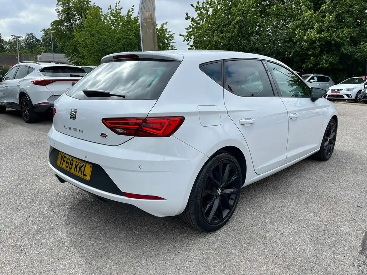 2019-seat-leon-15-tsi-evo-fr-black-edition-150ps-hatchback-dsg-big-35