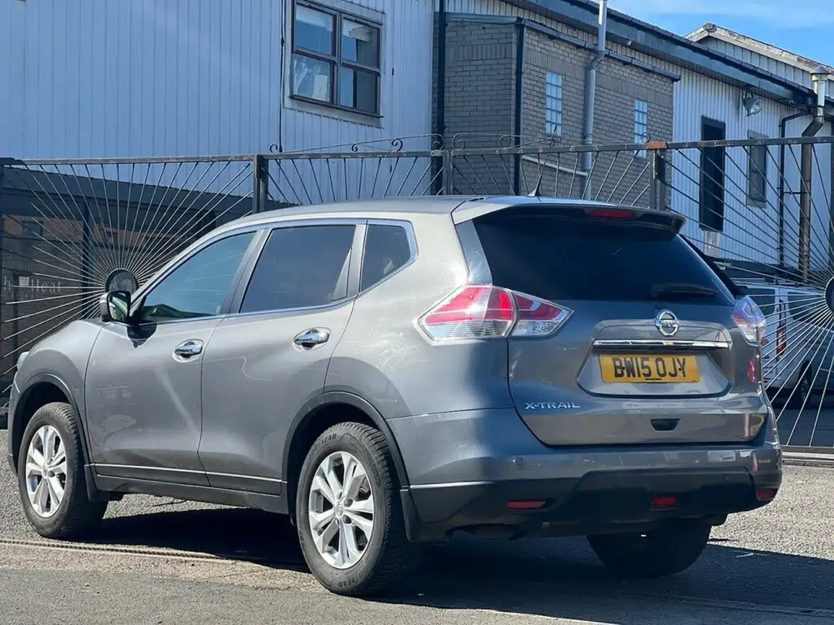 2015-nissan-x-trail-16dci-acenta-big-3