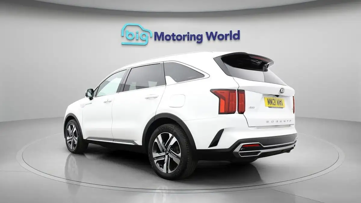 2021-kia-sorento-16-t-gdi-4-226bhp-hev-big-5