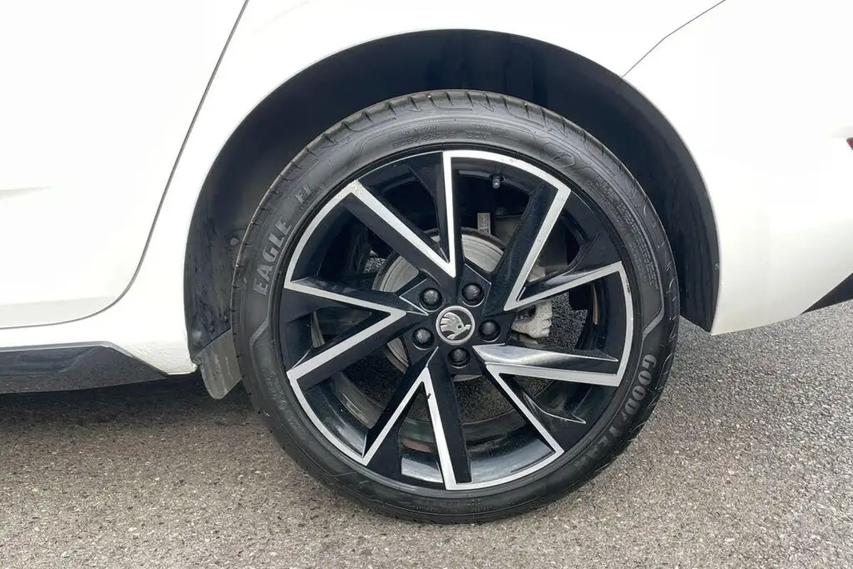 2021-skoda-scala-10-tsi-monte-carlo-dsg-big-10